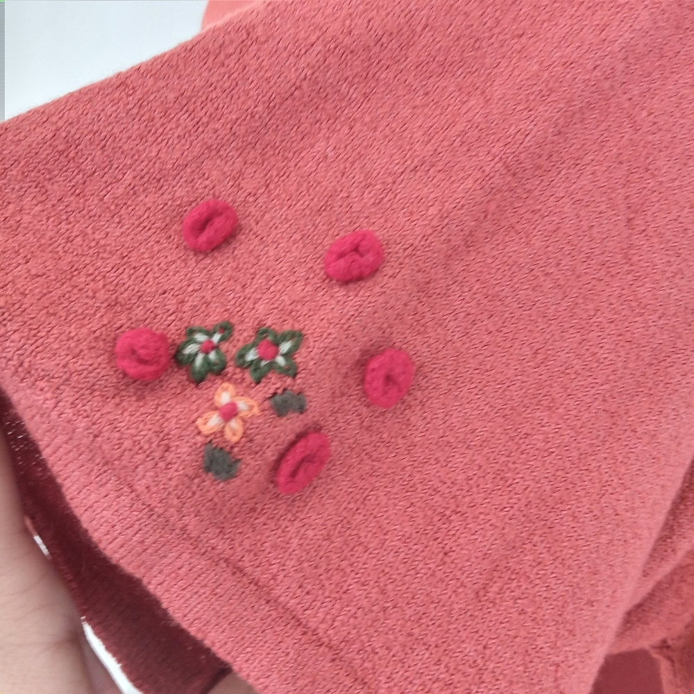 C.S.T. Studio 2X Knit Sweater Embroidered Top - Picture 9 of 13